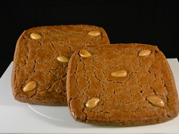 Speculaas brokken